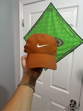 Nike Men’s Golf Orange Adjustable Solid Cap Hat White Big Swoosh Logo One Size